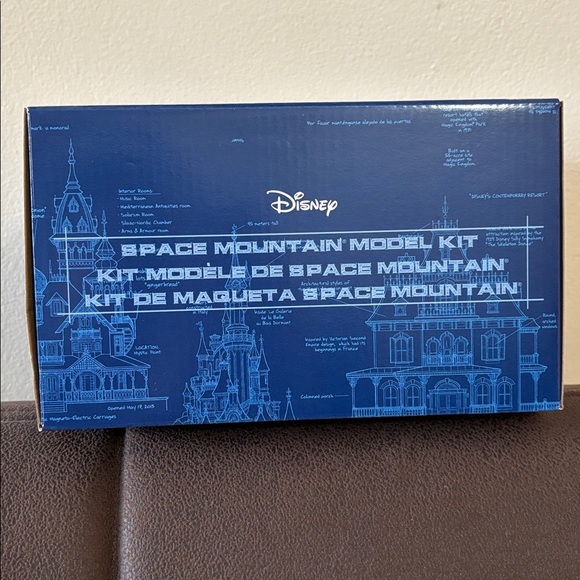 Disney Space Mountain Model Kit - Picture 5 of 6
